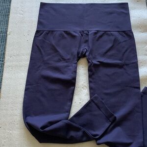 Breezies women’s pull on seamless navy blue (XL)94%nylon 6%spandex